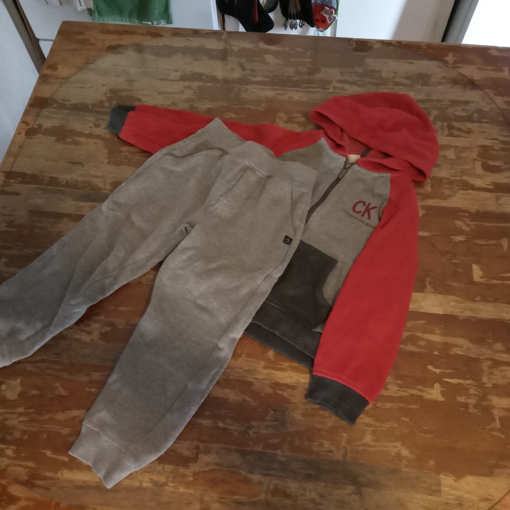 CK Sweat suit